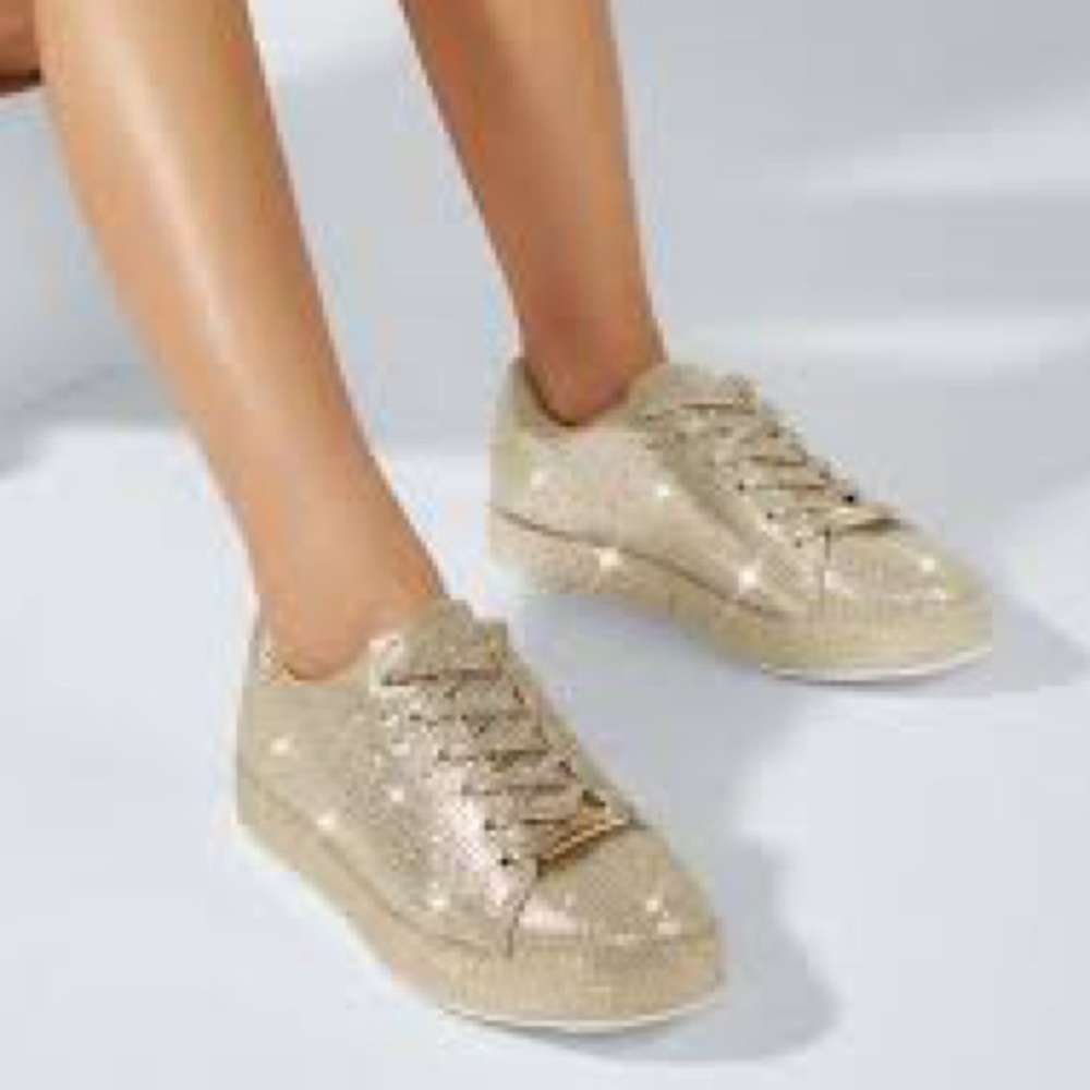 Lucky Step Gold Rhinestone Fashion Sneakers Sz: 9